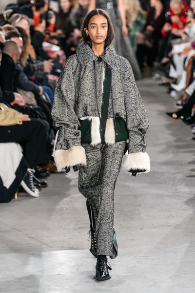 Look 2
